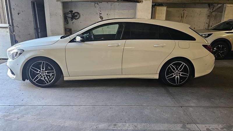 Usata Mercedes CLA220 Shooting Brake Premium 177 CV (130 kW) 2018 Bianco Station wagon