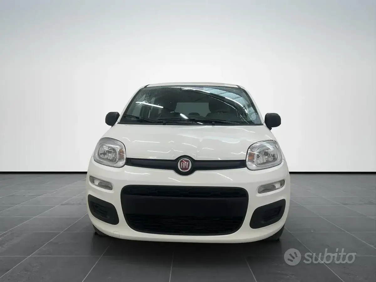 Nuova Fiat Panda Icon 65 CV (47 kW) 2026 Bianco gelato pastello Utilitaria
