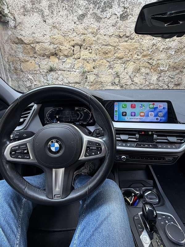 Usata BMW 118 M Sport 140 CV (102 kW) 2020 Blu/azzurro Utilitaria