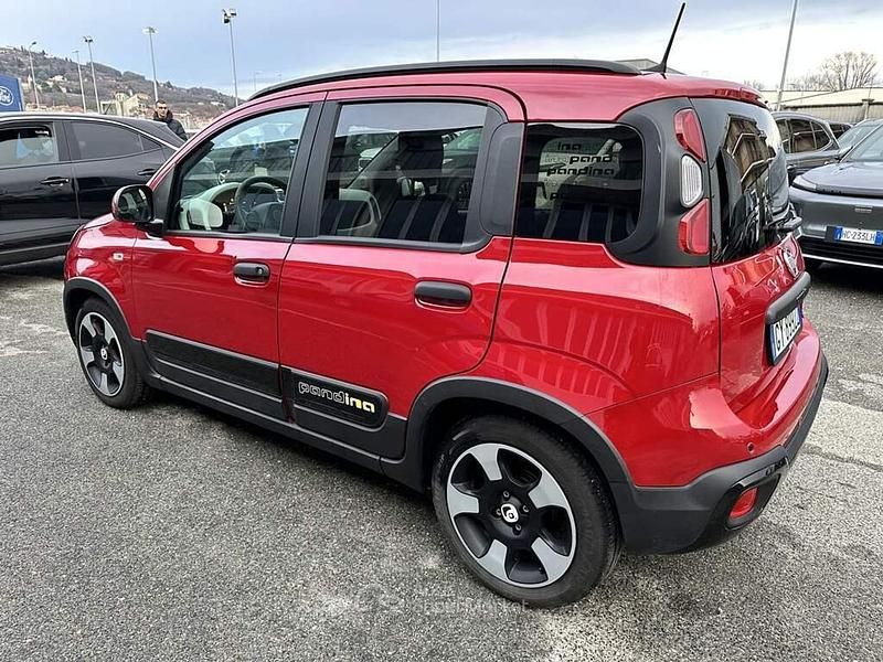 Usata Fiat Panda Icon 69 CV (50 kW) 2025 Rosso Utilitaria