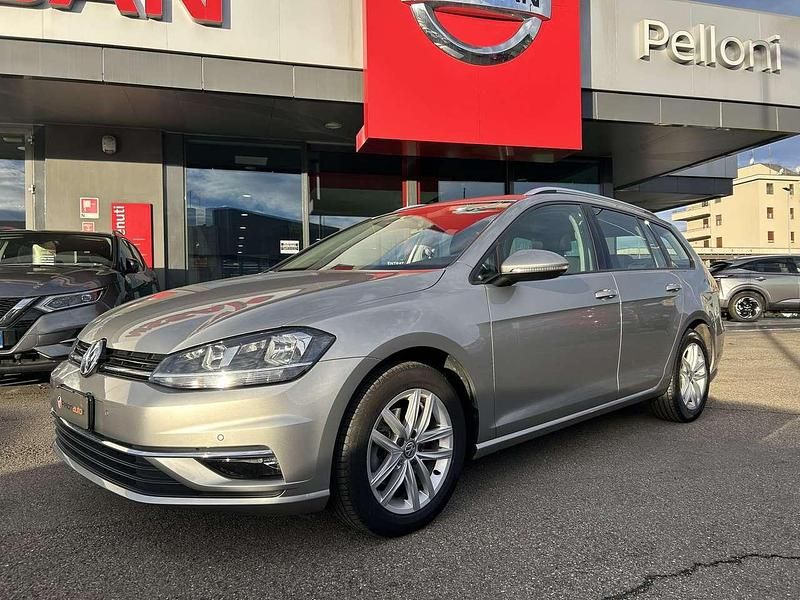 Usata VW Golf VII Highline 116 CV (85 kW) 2017 Argento Station wagon