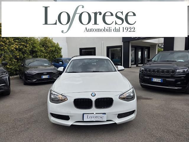 Usata BMW 114 95 CV (69 kW) 2014 Bianco pastello Utilitaria