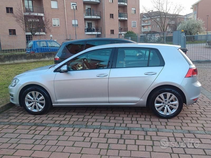 Usata VW Golf VII 110 CV (80 kW) 2014 Grigio Berlina