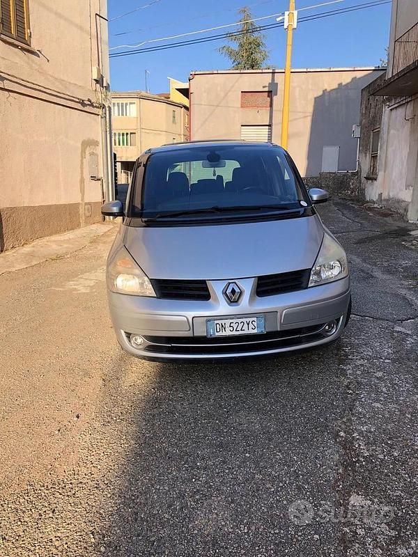 Usata Renault Espace 150 CV (110 kW) 2008 Grigio Monovolume