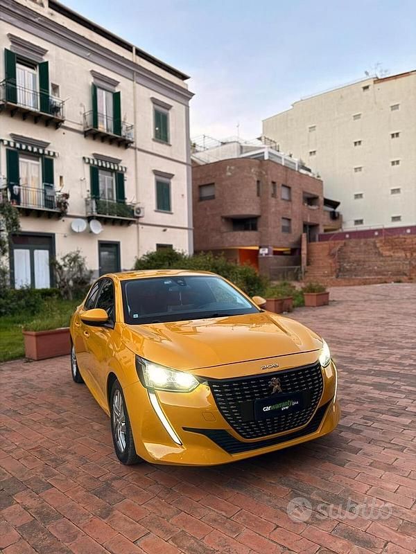 Usata Peugeot 208 Active 101 CV (74 kW) 2020 Giallo Utilitaria