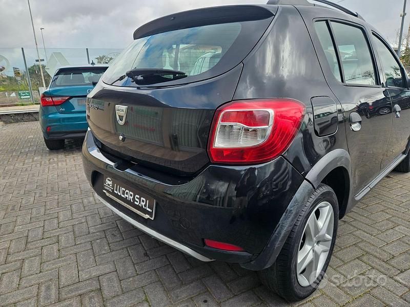 Usata Dacia Sandero Stepway 2013 Grigio Utilitaria