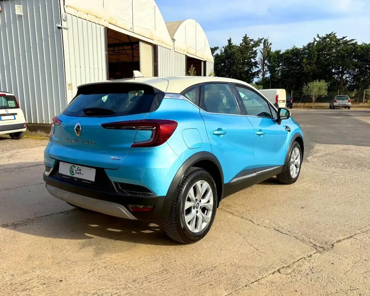 Usata Renault Captur Intens 160 CV (117 kW) 2021 Blu SUV