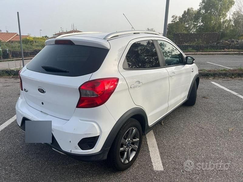 Usata Ford Ka Plus 86 CV (63 kW) 2019 Bianco Utilitaria