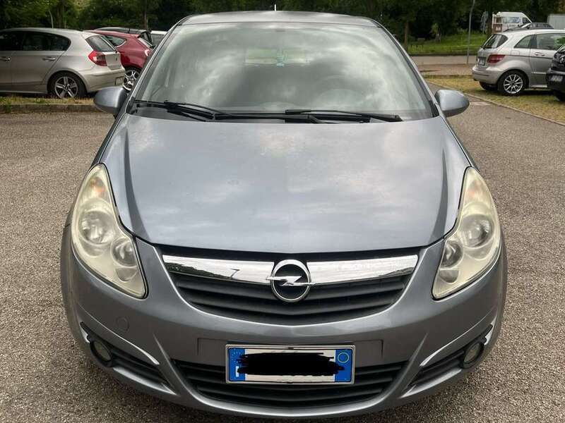 Grigio Usata 2010 Opel Corsa Cosmo Tre volumi | 2800 € (Super prezzo) - Immagine 1/4