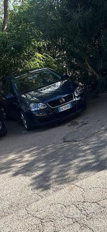 Usata VW Golf V 2006 Utilitaria
