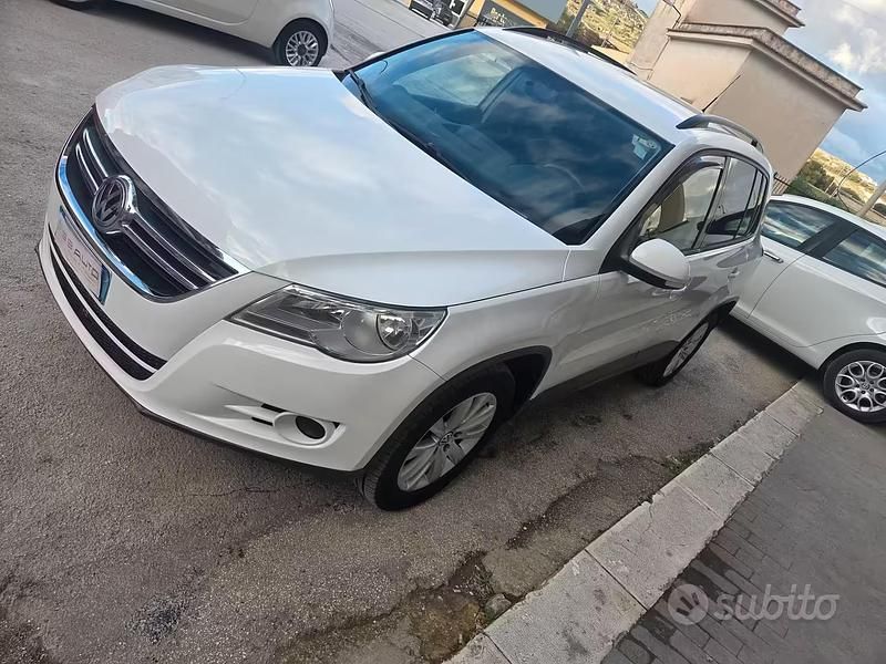 Usata VW Tiguan 140 CV (102 kW) 2010 Bianco SUV