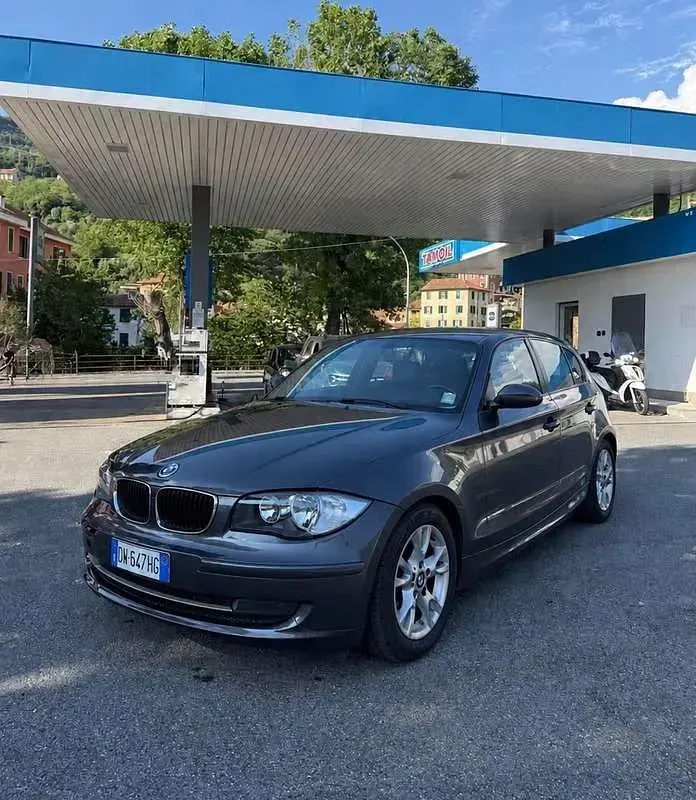 Usata BMW 116 122 CV (89 kW) 2008 Utilitaria