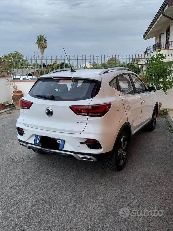 Usata MG ZS Comfort 106 CV (77 kW) 2024 Bianco Berlina