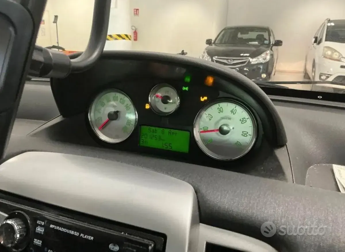 Usata Lancia Ypsilon 60 CV (44 kW) 2008 Grigio Utilitaria