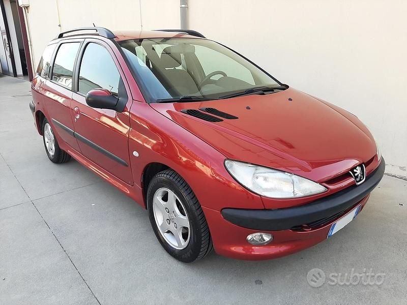 Usata Peugeot 206 S 68 CV (50 kW) 2005 Rosso Station wagon