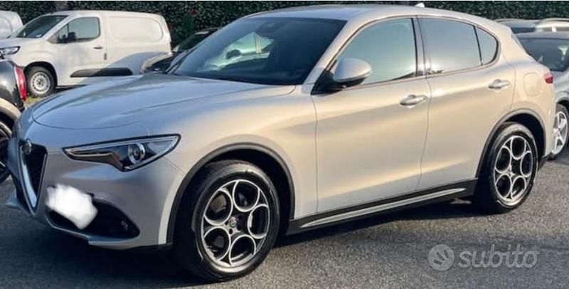 Usata Alfa Romeo Stelvio Super 190 CV (139 kW) 2022 SUV