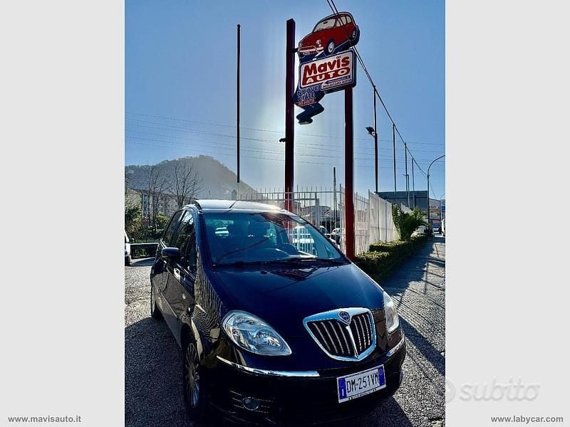 Usata Lancia Musa 95 CV (69 kW) 2008 Nero Monovolume