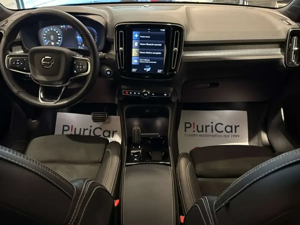 Usata Volvo XC40 R-Design 179 CV (131 kW) 2022 Nero SUV