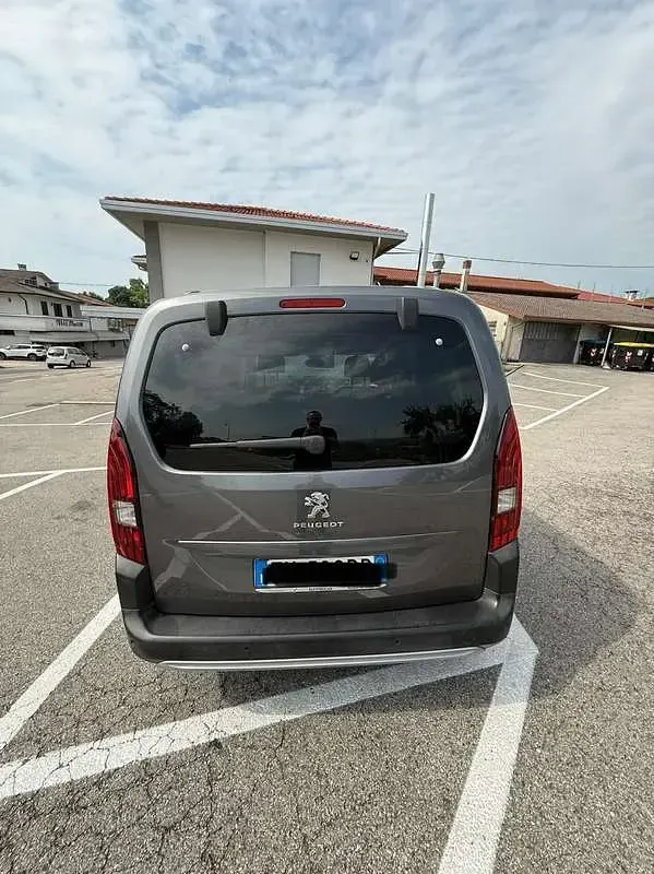 Usata Peugeot Rifter GT-line 131 CV (96 kW) 2019 Monovolume