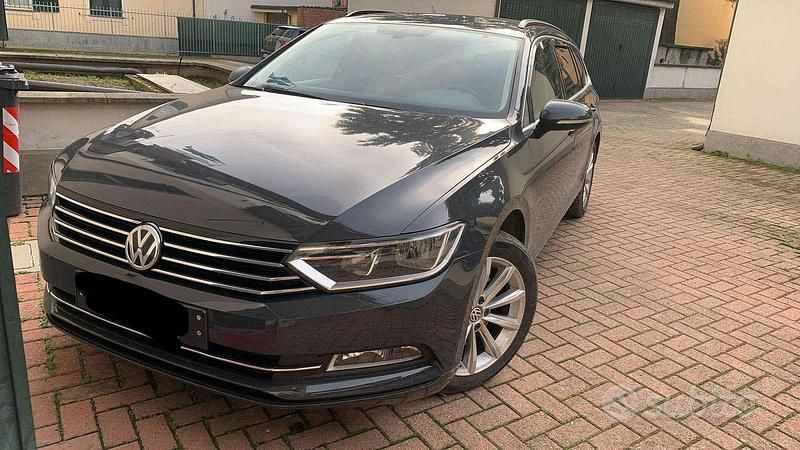 Usata VW Passat 120 CV (88 kW) 2017 Nero Station wagon
