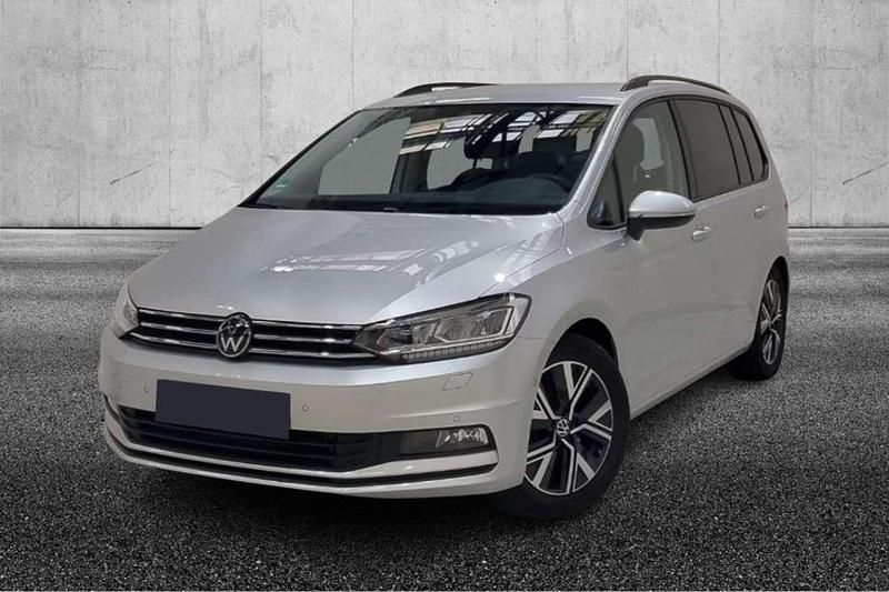Usata VW Touran Executive 150 CV (110 kW) 2024 Argento Monovolume
