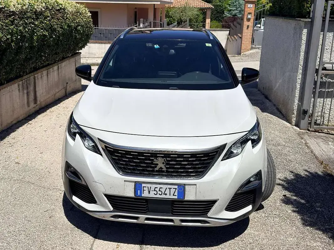 Usata Peugeot 3008 GT-line 131 CV (96 kW) 2019 Bianco SUV