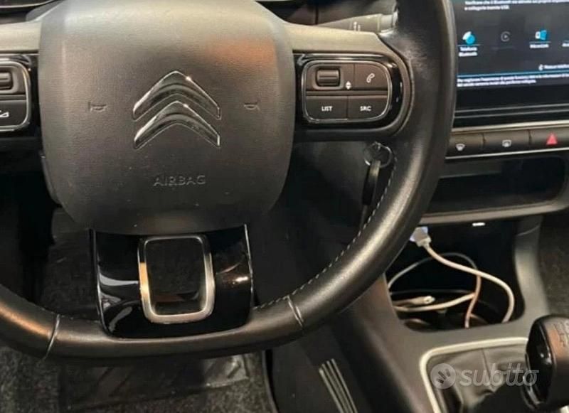 Usata Citroën C3 Shine 83 CV (61 kW) 2021 Verde Utilitaria