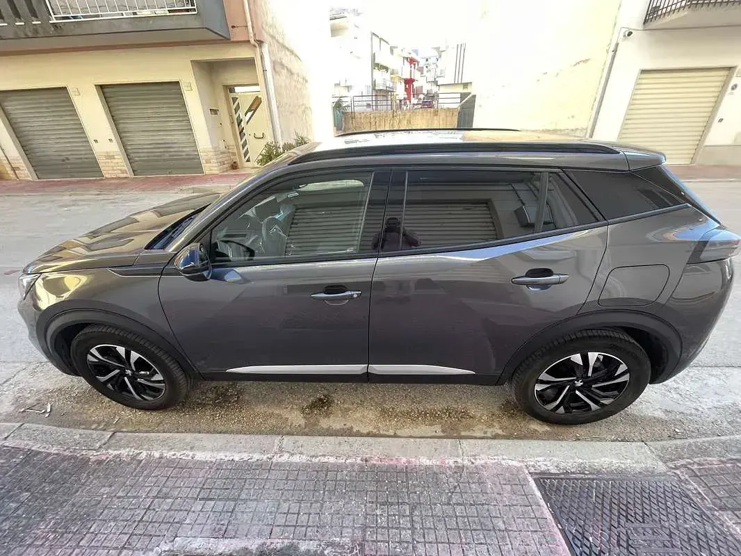 Usata Peugeot 2008 Allure 131 CV (96 kW) 2023 SUV