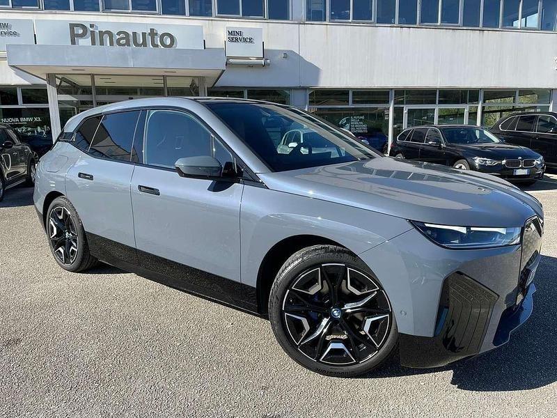 Usata BMW iX 139 kW (190 CV) 2023 Grigio SUV