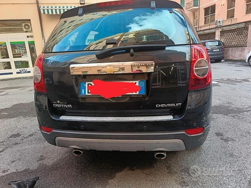 Usata Chevrolet Captiva 150 CV (110 kW) 2009 Nero SUV