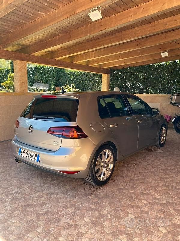 Usata VW Golf VII 140 CV (102 kW) 2012 Berlina
