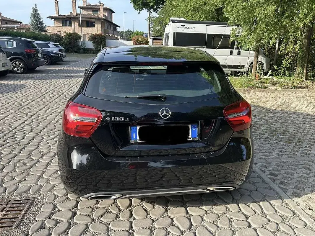 Usata Mercedes A180 116 CV (85 kW) 2017 Berlina