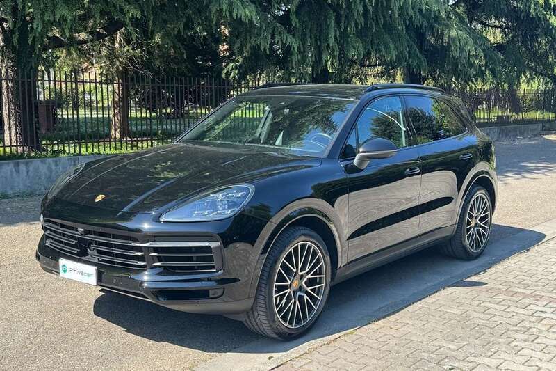 Nero Usata 2019 Porsche Cayenne SUV | 47.950 € - Immagine 1/4