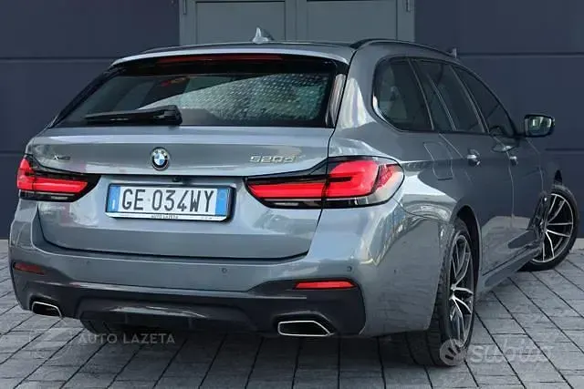 Usata BMW 520 Efficient Dynamics 190 CV (139 kW) 2021 Grigio Berlina