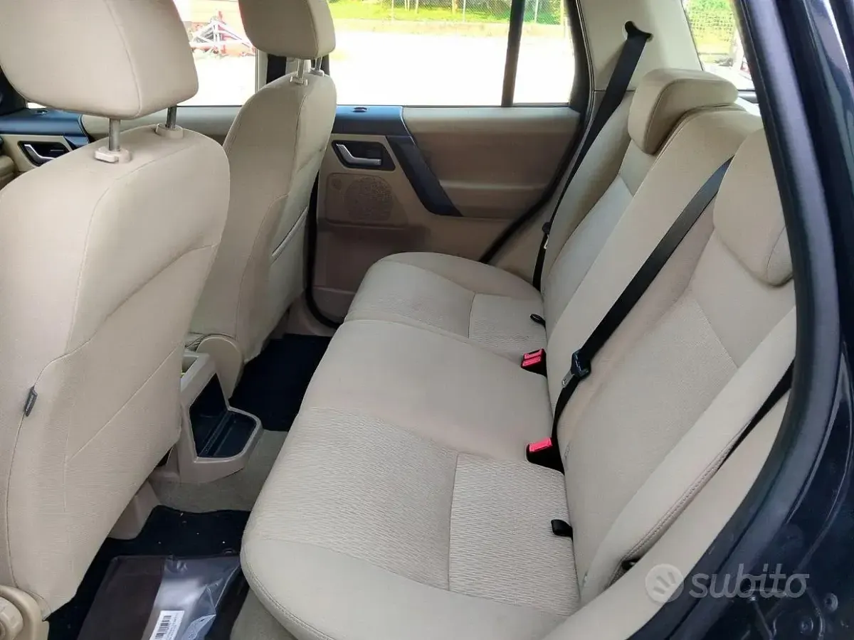 Usata Land Rover Freelander 2 150 CV (110 kW) 2012 Nero SUV