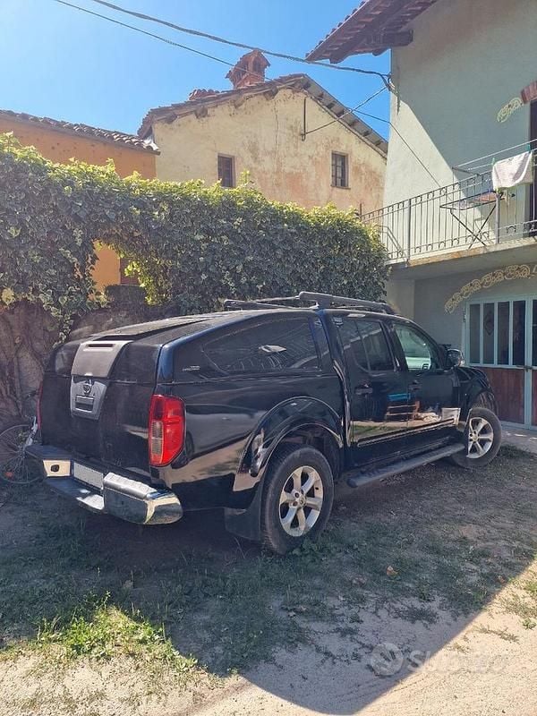 Usata Nissan Navara 171 CV (125 kW) 2008 Nero Pick-up