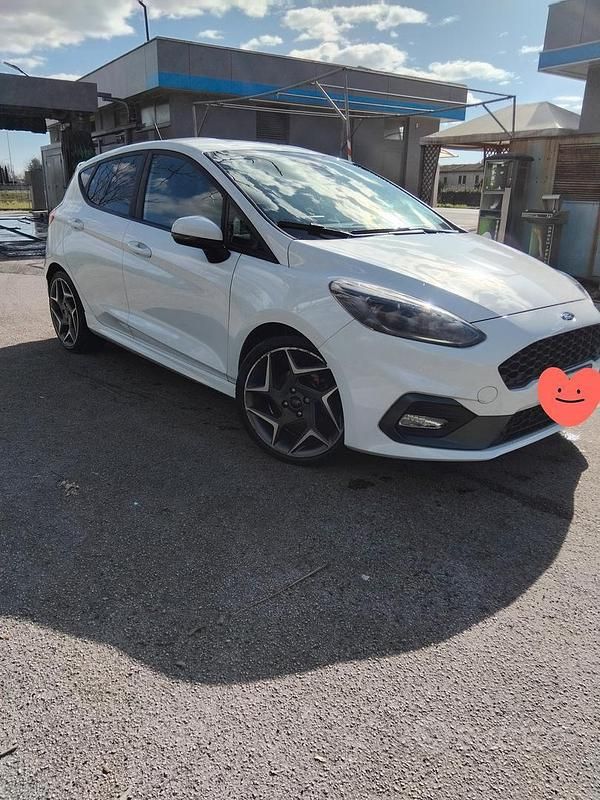 Usata Ford Fiesta ST 200 CV (147 kW) 2019 Bianco Utilitaria