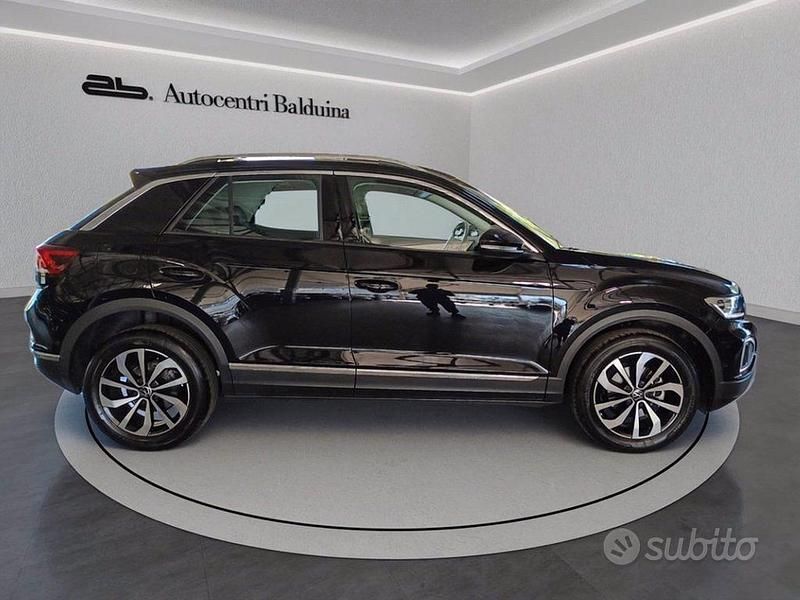 Usata VW T-Roc Style 110 CV (80 kW) 2023 Nero SUV