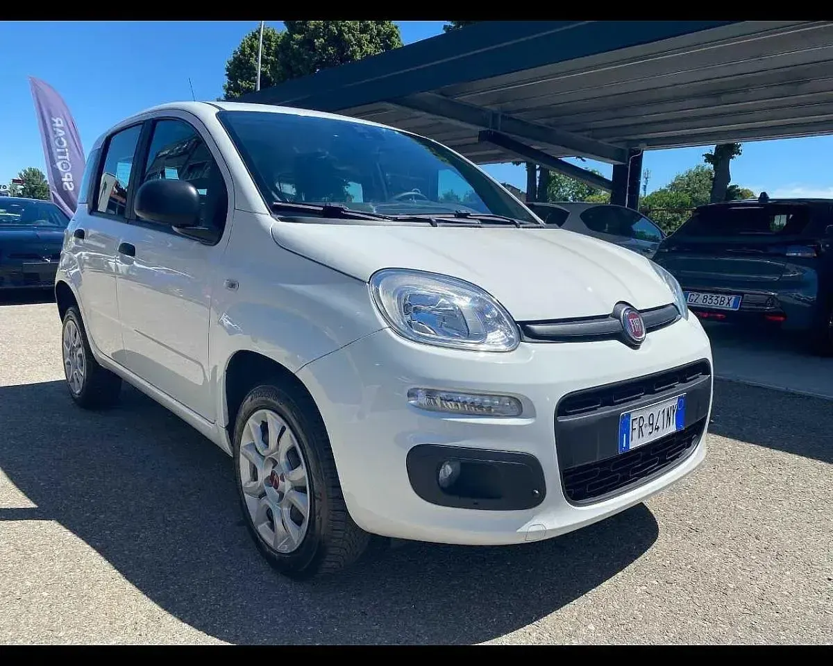 Usata Fiat Panda Lounge 80 CV (58 kW) 2018 Bianco Utilitaria