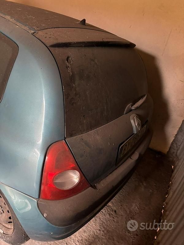 Usata Renault Clio 75 CV (55 kW) 2003 Utilitaria