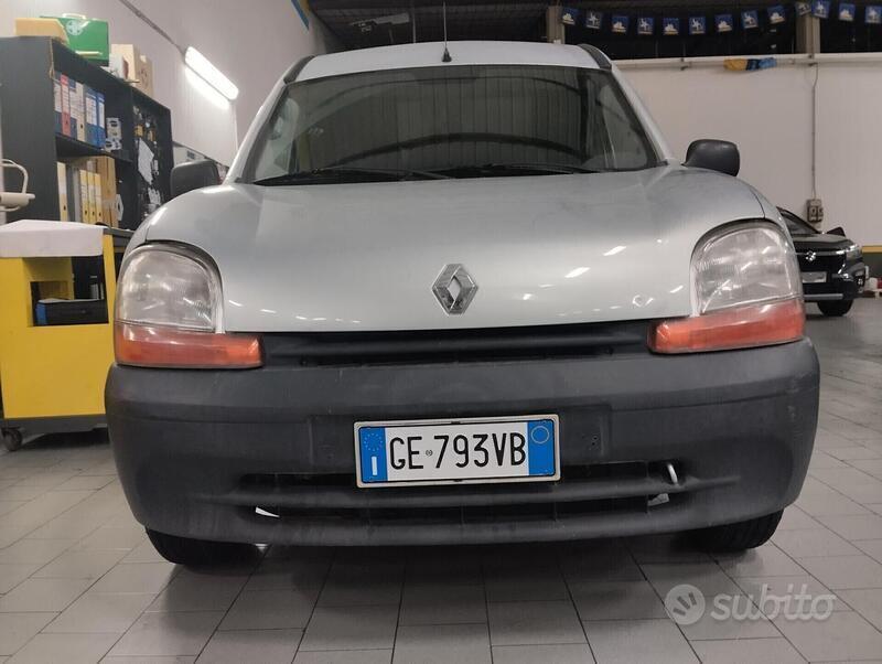 Usato 2003 Renault Kangoo 1.9 Diesel 80 CV (5.800 €)