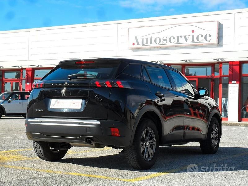 Usata Peugeot 2008 Active 102 CV (75 kW) 2021 Nero SUV