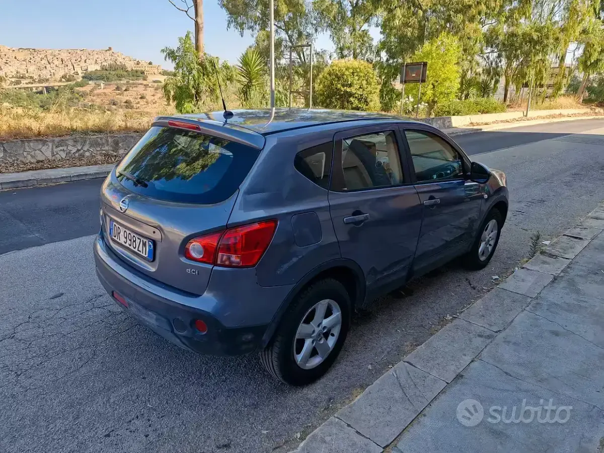 Usata Nissan Qashqai Visia 103 CV (75 kW) 2008 Grigio SUV