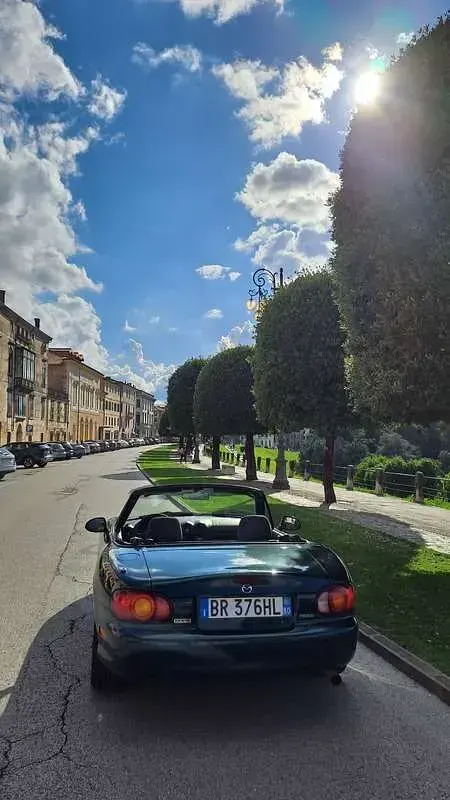 Usata Mazda MX5 110 CV (80 kW) 2001 Verde Cabrio