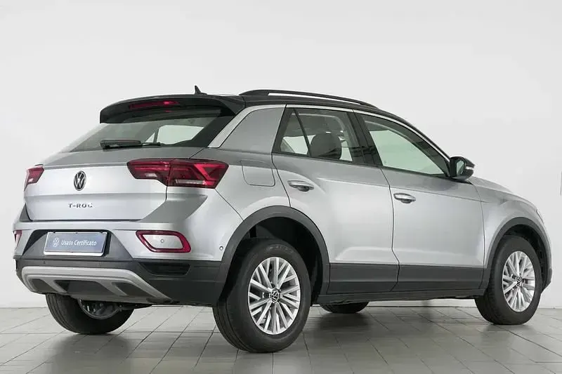 Usata VW T-Roc Life 150 CV (110 kW) 2025 Argento SUV
