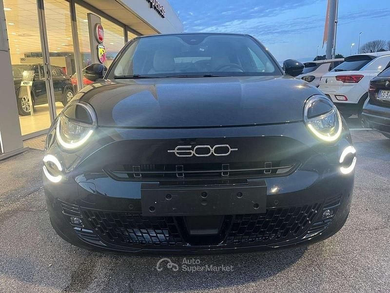 Usata Fiat 600 La Prima 101 CV (74 kW) 2025 Nero SUV