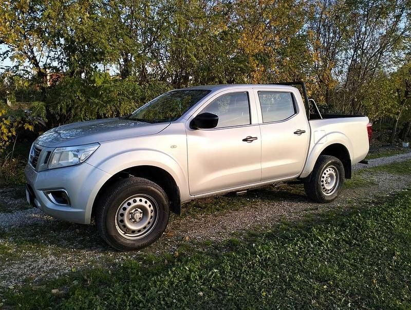 Grigio Usata 2020 Nissan Navara Visia Pick-up | 23.800 € (Ottimo prezzo) - Immagine 1/4