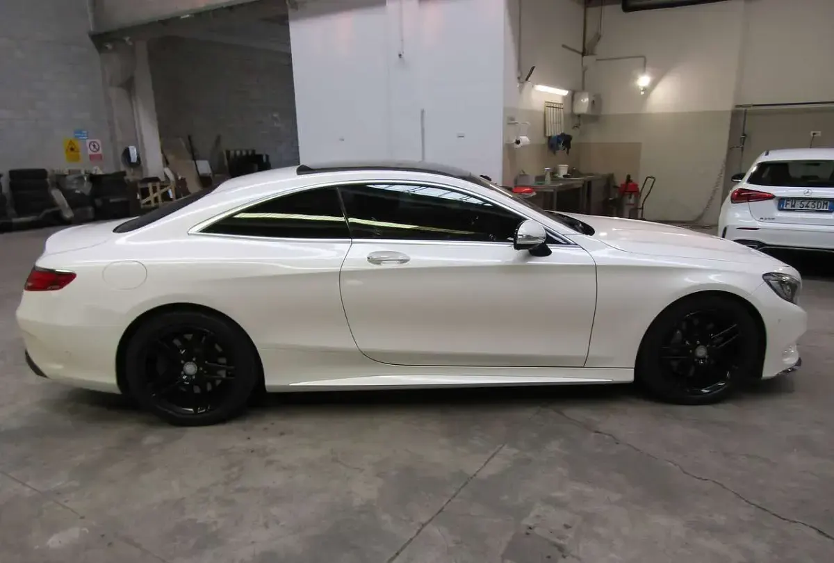 Usata Mercedes S500 Premium 455 CV (334 kW) 2015 Bianco Coupé