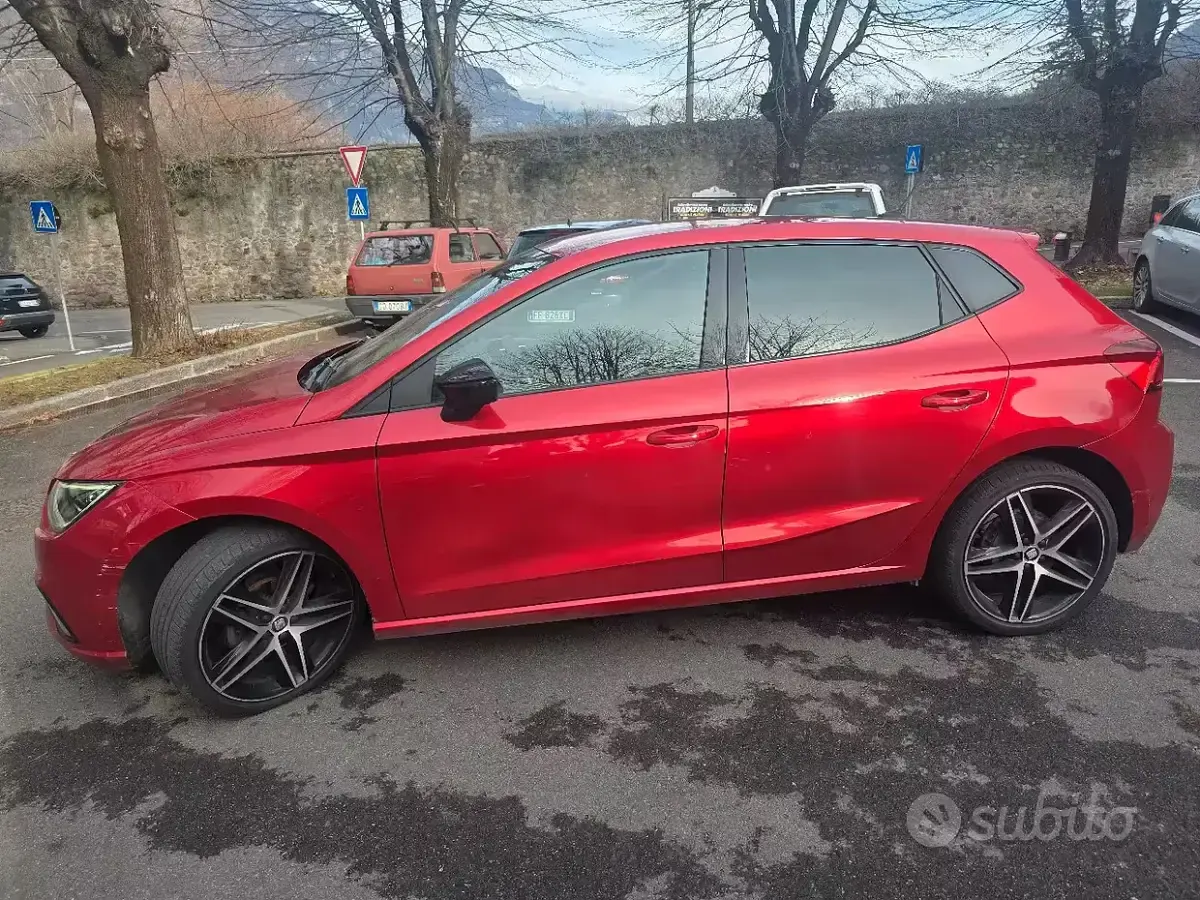 Usata Seat Ibiza FR 90 CV (66 kW) 2020 Rosso Utilitaria