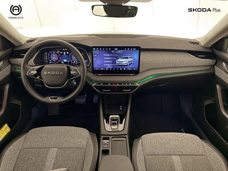 Usata Skoda Octavia Executive 150 CV (110 kW) 2025 Bianco Station wagon